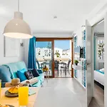 Amazing In Americas Hill - Surf