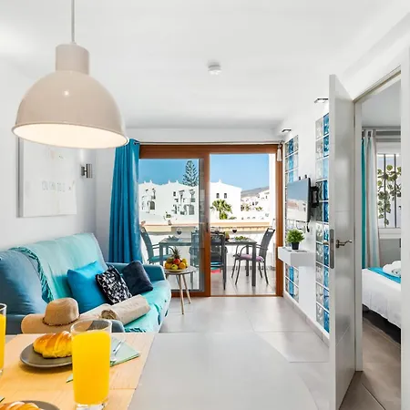 Amazing In Americas Hill *