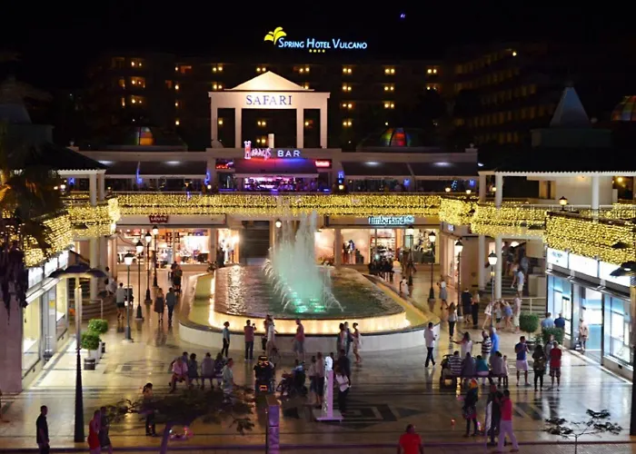 Апартаменти Amazing In Americas Hill