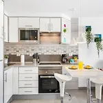 Apartment Amazing In Americas Hill - Surf