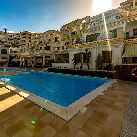 Amazing In Americas Hill Apartment