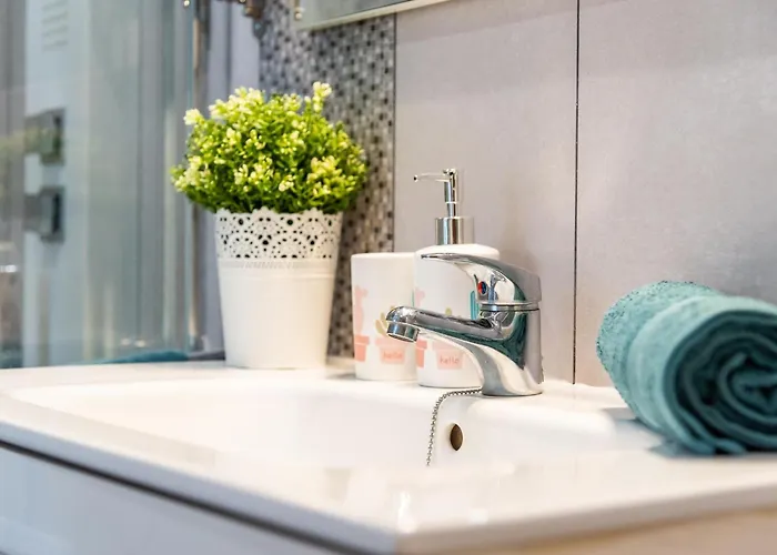 Amazing In Americas Hill *