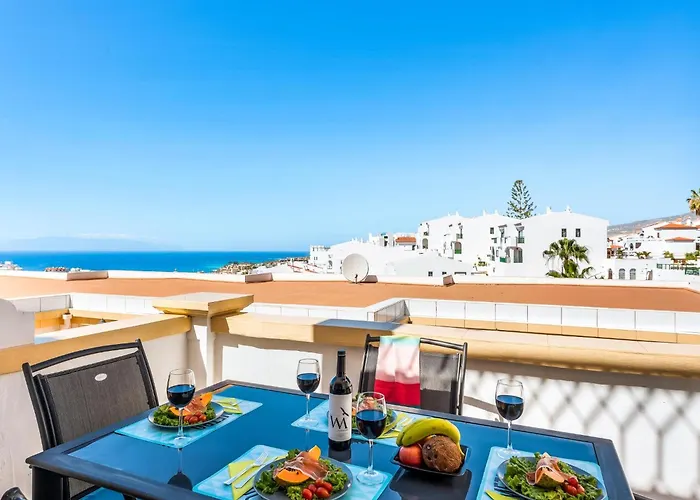 Amazing In Americas Hill Apartment